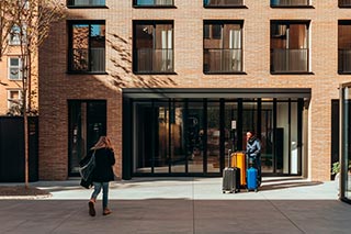 Cómo Prohibir los Apartamentos Turísticos en una Comunidad de Propietarios